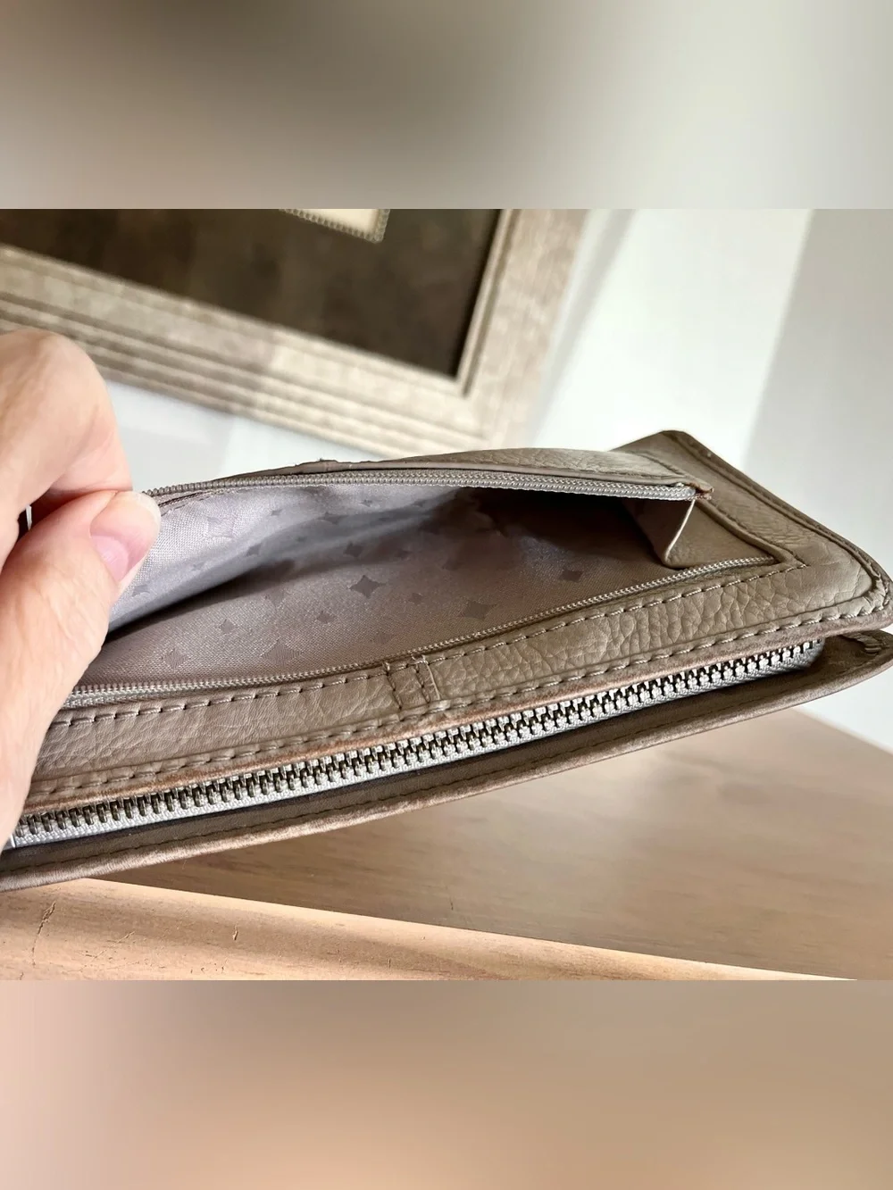 Fossil marlow patchwork leather wallet, used.